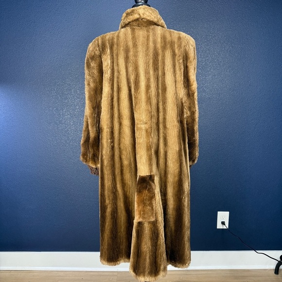✨VINTAGE✨ Beaver Fur Long Coat, c. 1940s/50s - Picture 6 of 12